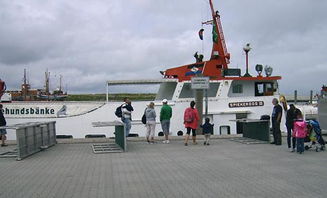 Neuharlingersiel - F�hre