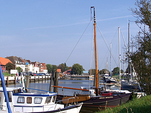 Gl�ckstadt
                        Binnenhafen
