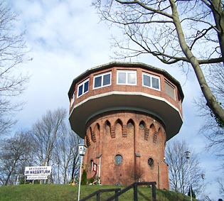 Alter Wasserturm in Gl�ckstadt