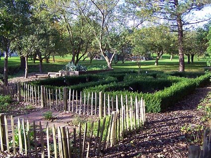 Meldorf Bauerngarten beim Bauernhaus in Herbst